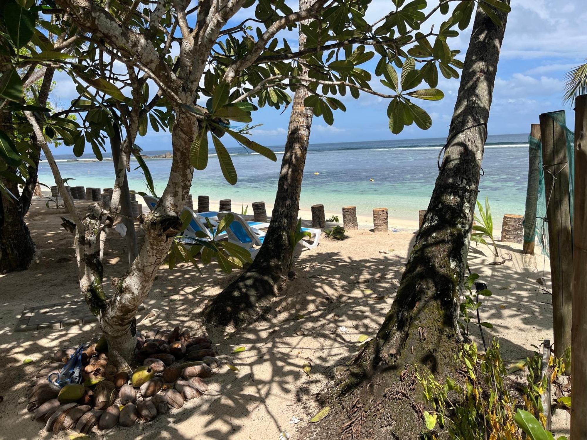 Beach Kaz Takamaka Bagian luar foto